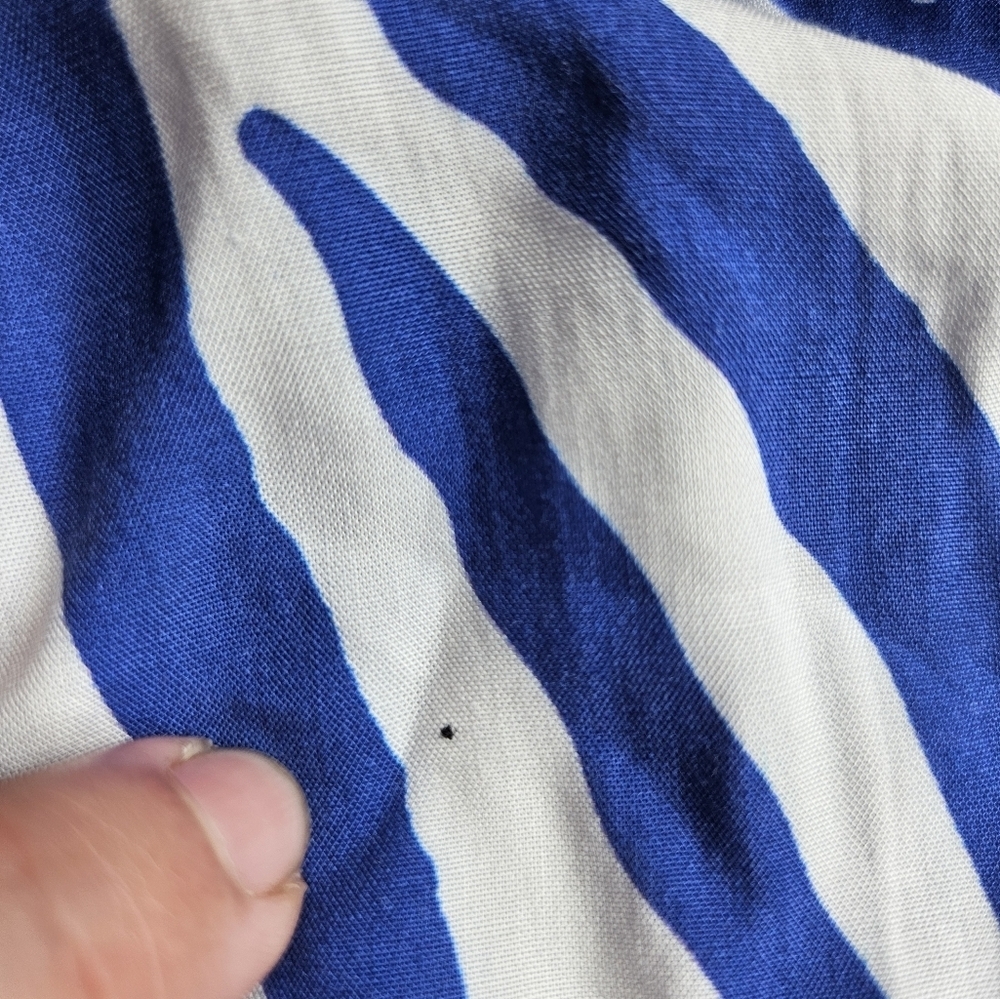 Orlinn Paris Blue and White Zebra pattern Blouse Ruffle Neck & Cuffs - Picture 6 of 12